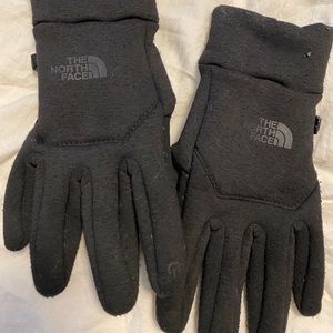 Black North Face Touchscreen Gloves